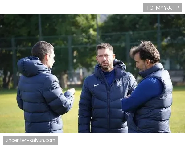 武汉三镇卡迪斯菲尔米诺加盟 墨西哥主帅莫拉战术棋子就位